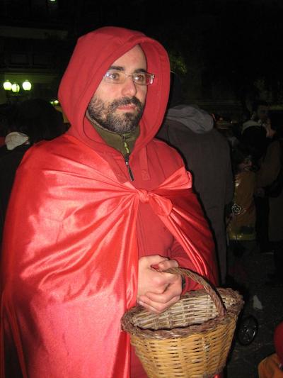 La caputxeta barbuda