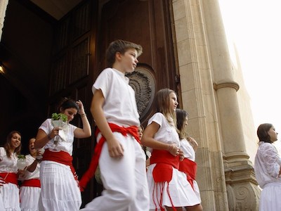 Ofrena de macips a Sant Roc i cantada dels goigs