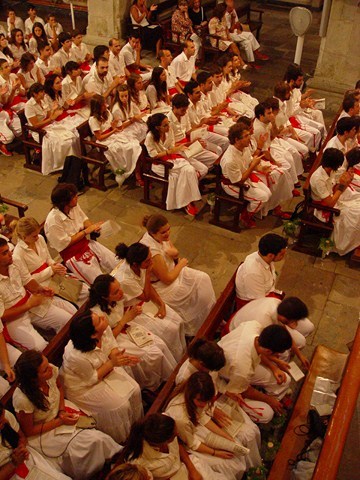Ofrena de macips a Sant Roc i cantada dels goigs