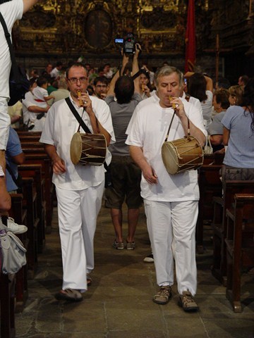 Ofrena de macips a Sant Roc i cantada dels goigs