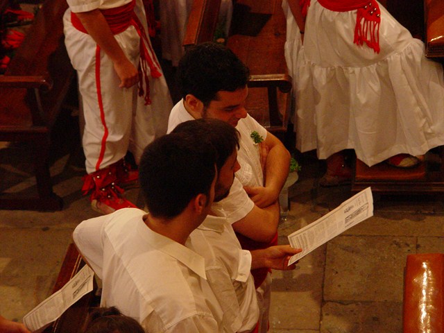 Ofrena de macips a Sant Roc i cantada dels goigs