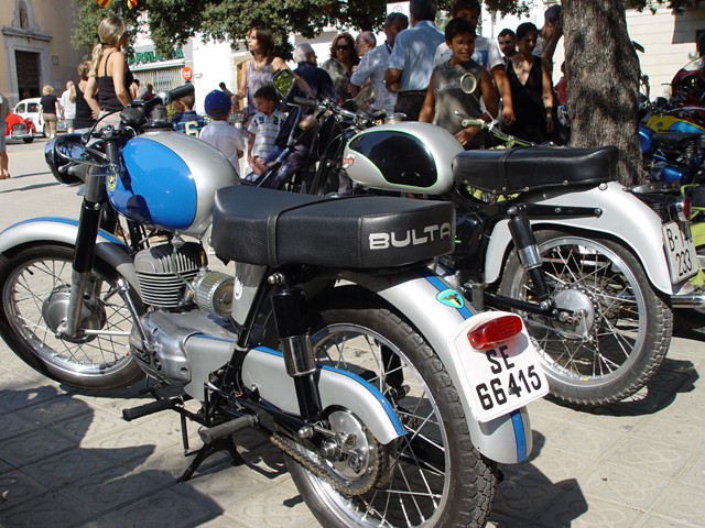 Trobada de cotxes i motos d'�poca