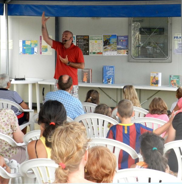 Biblioplatja - Hora del conte amb Roger Pou