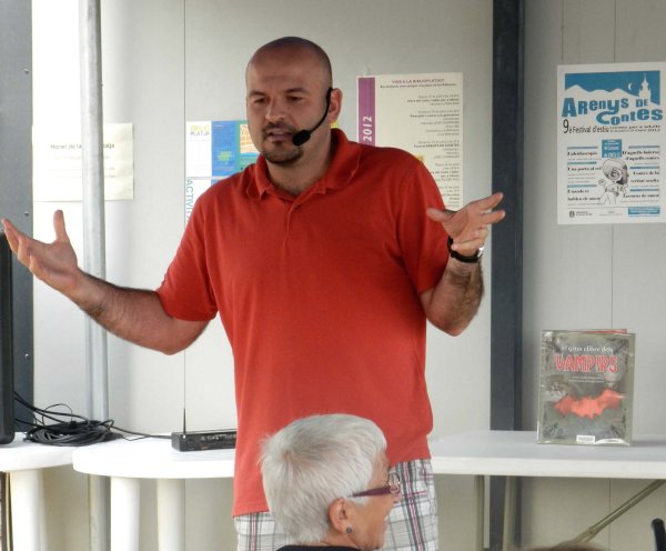 Biblioplatja - Hora del conte amb Roger Pou