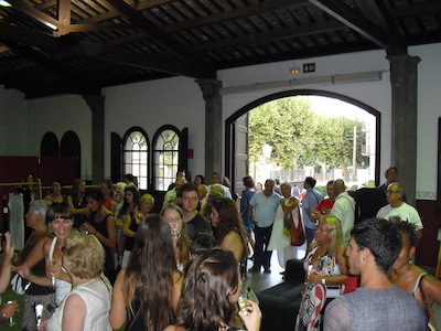 Pop up store "I elles escabellades vora el mar"