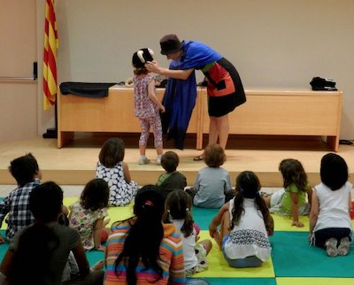 Biblioplatja - Hora del conte amb Mon Mas