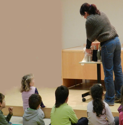 Hora del conte amb Anna Dan�s (04/04/2013)