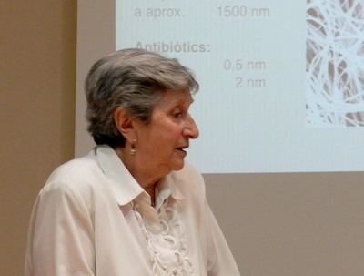 Confer�ncia i donaci� de diners a l'Hospital de Sant Joan de D�u (19.04.2013)