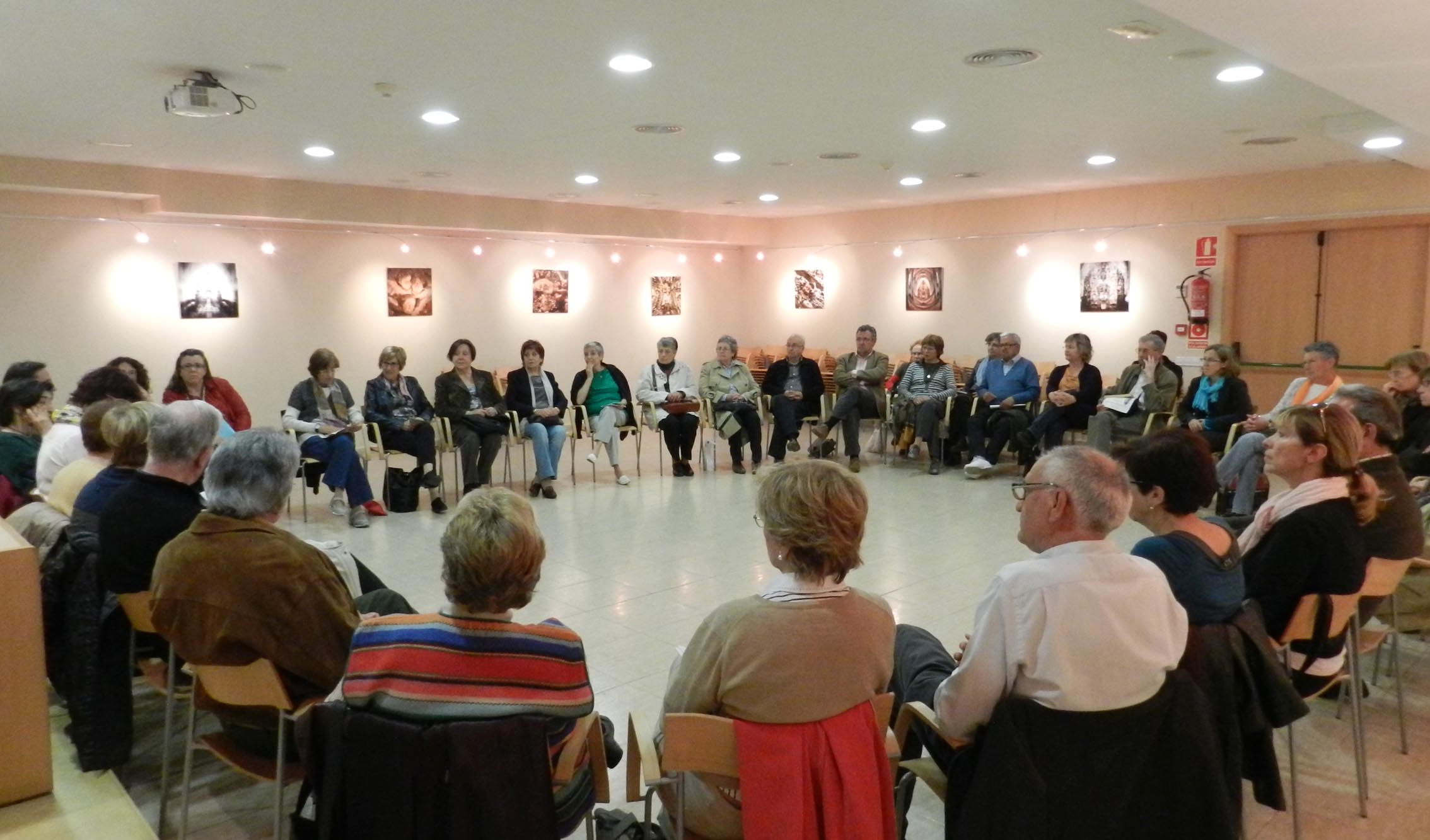 Tert�lia de novel�la amb Teresa Montmany (22.04.2013)