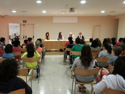 Trobada amb l'escriptora Laia Longan (17.05.2013) - Escola Joan Maragall