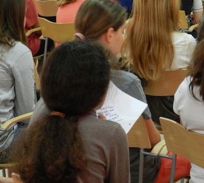 Trobada amb l'escriptora Laia Longan (17.05.2013) - Escola Joan Maragall