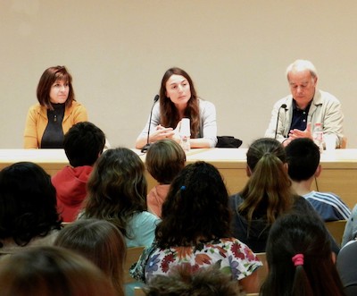 Trobada amb l'escriptora Laia Longan (17.05.2013) - Escola Joan Maragall