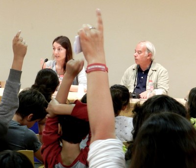 Trobada amb l'escriptora Laia Longan (17.05.2013) - Escola Sinera