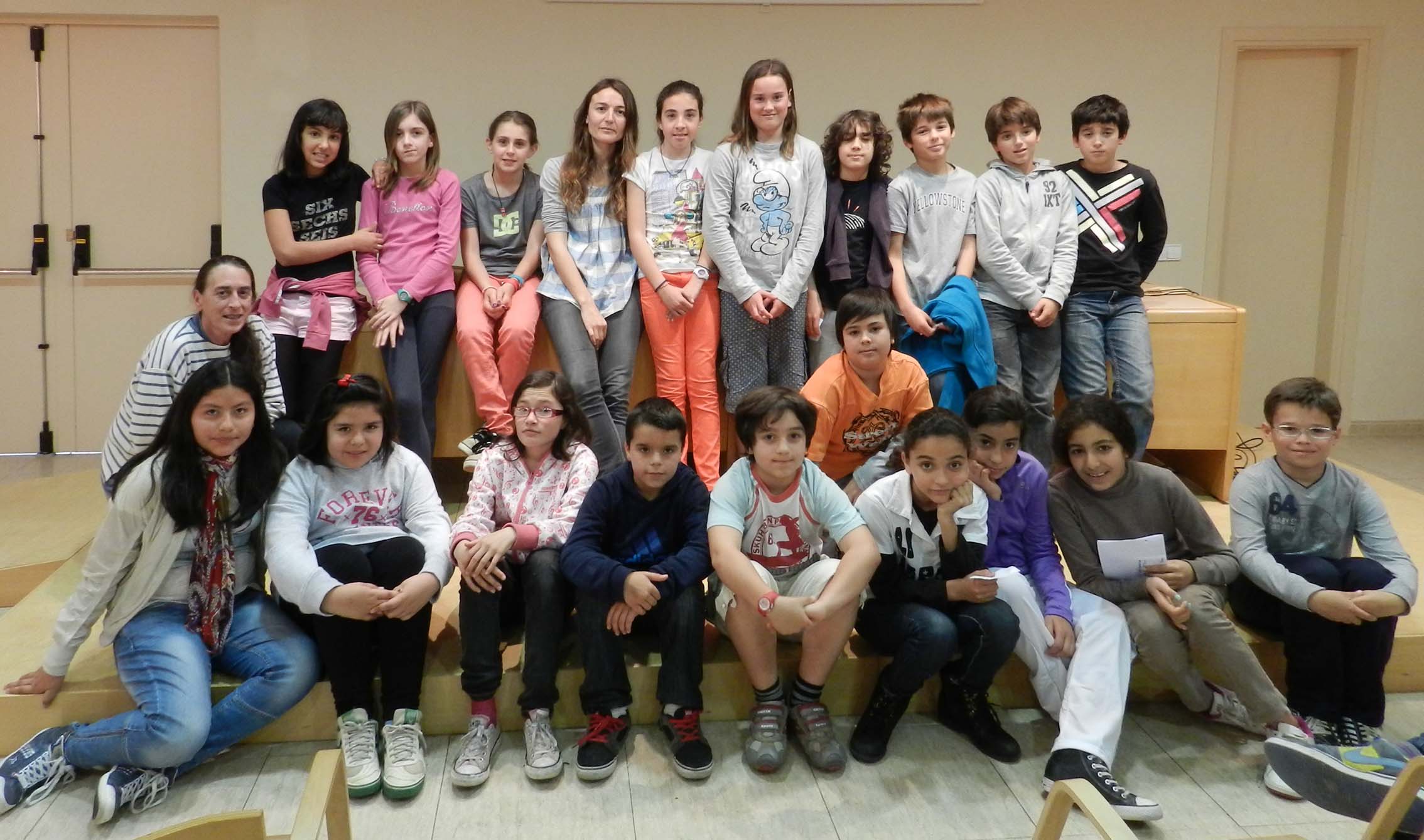 Trobada amb l'escriptora Laia Longan (17.05.2013) - Escola Joan Maragall