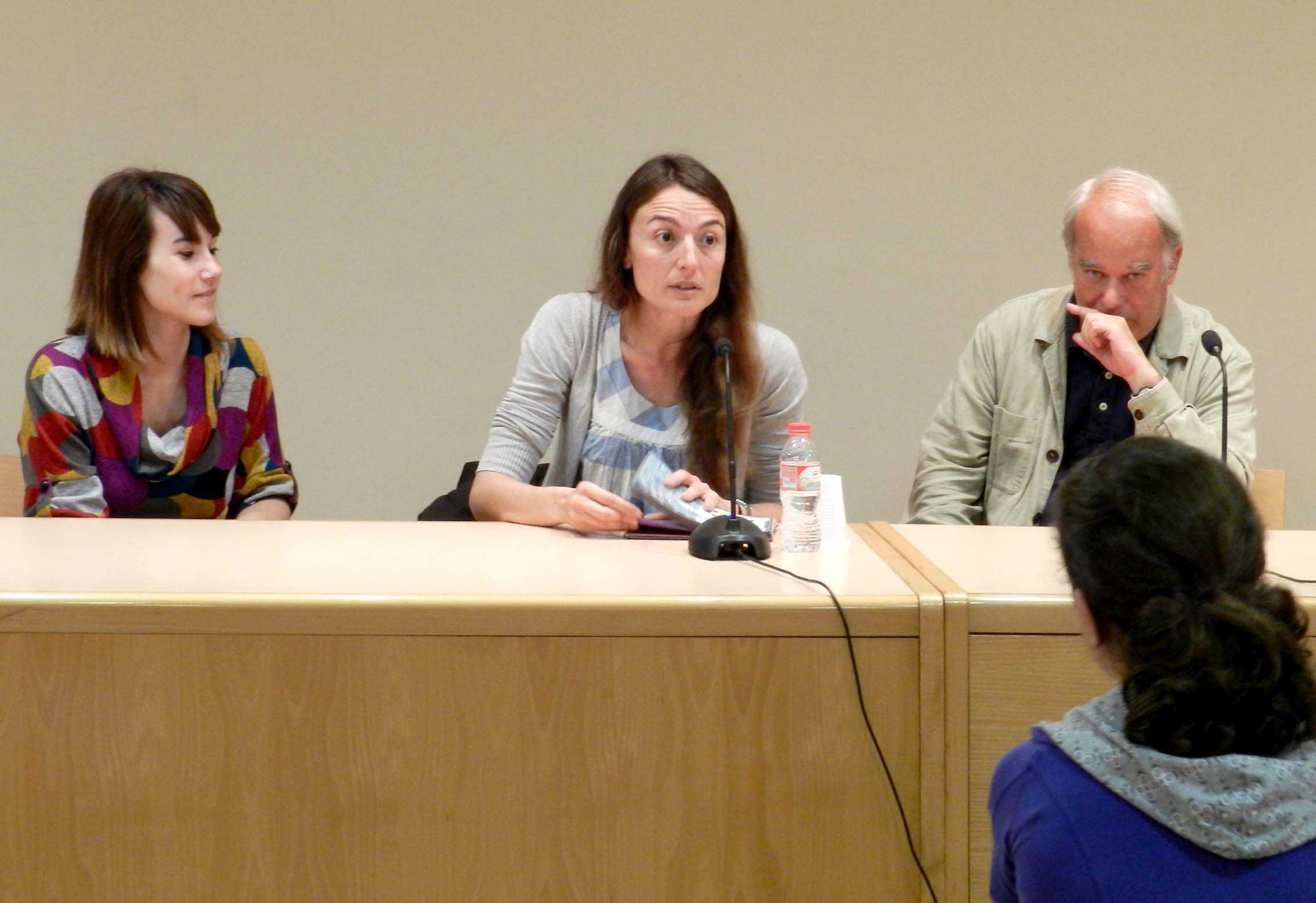 Trobada amb l'escriptora Laia Longan (17.05.2013) - Escola Sinera