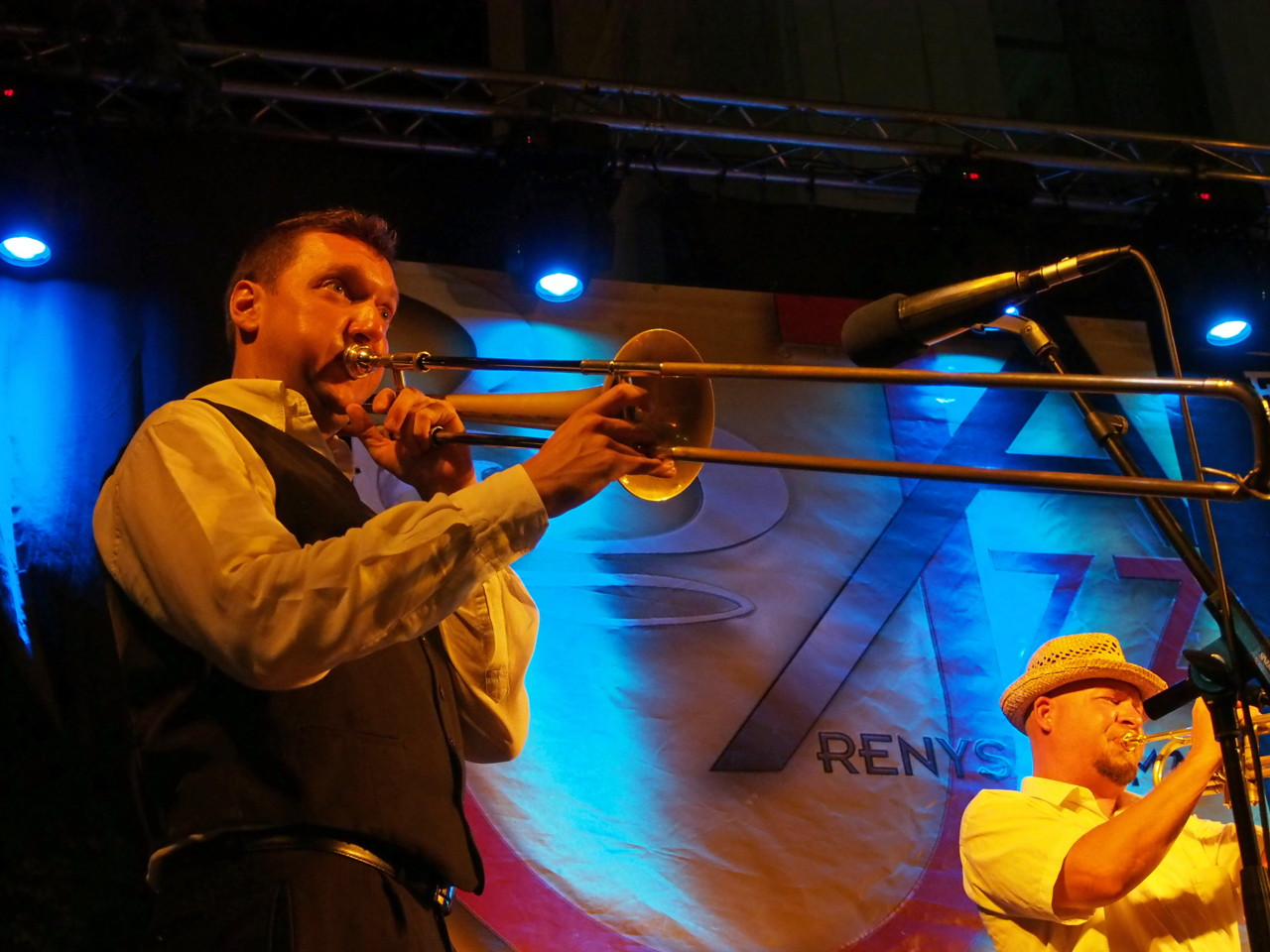 Imatges del 21 Festival de Jazz d'Arenys de Mar - 2012 - Foto 91021406