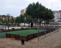 Equipaments esportius de la pla&ccedil;a Mare Paula