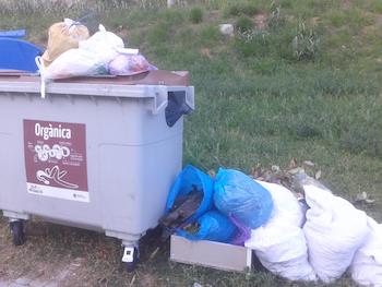 Aspecte dels contenidors de Canalies
