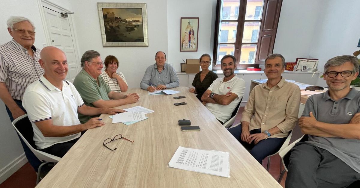 Signat el conveni amb les fundacions per a la construcció d'habitatge de protecció oficial al Bareu