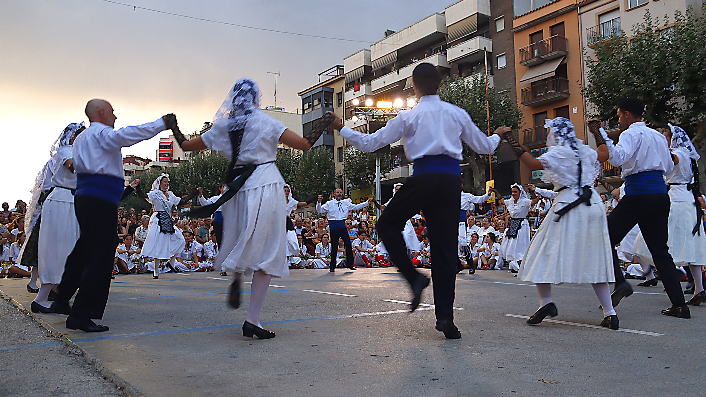 la dansa d&closecurlyquote;arenys forma part del vi disc del merc dansa 2025