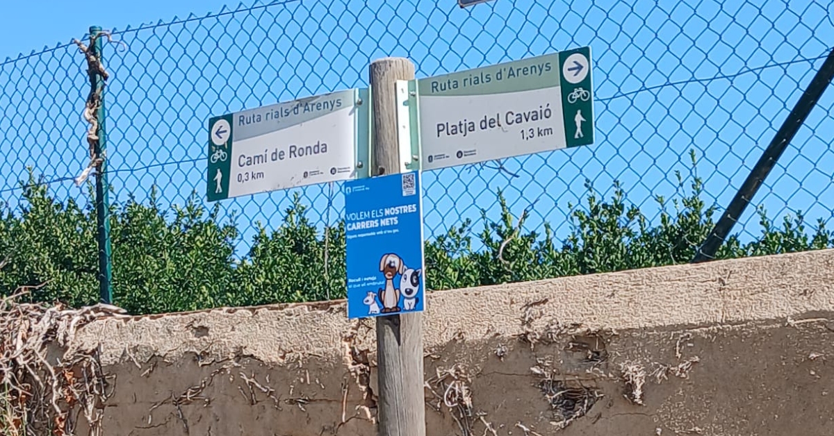 salut pblica refora la senyalitzaci per a fomentar la tinena responsable de gossos