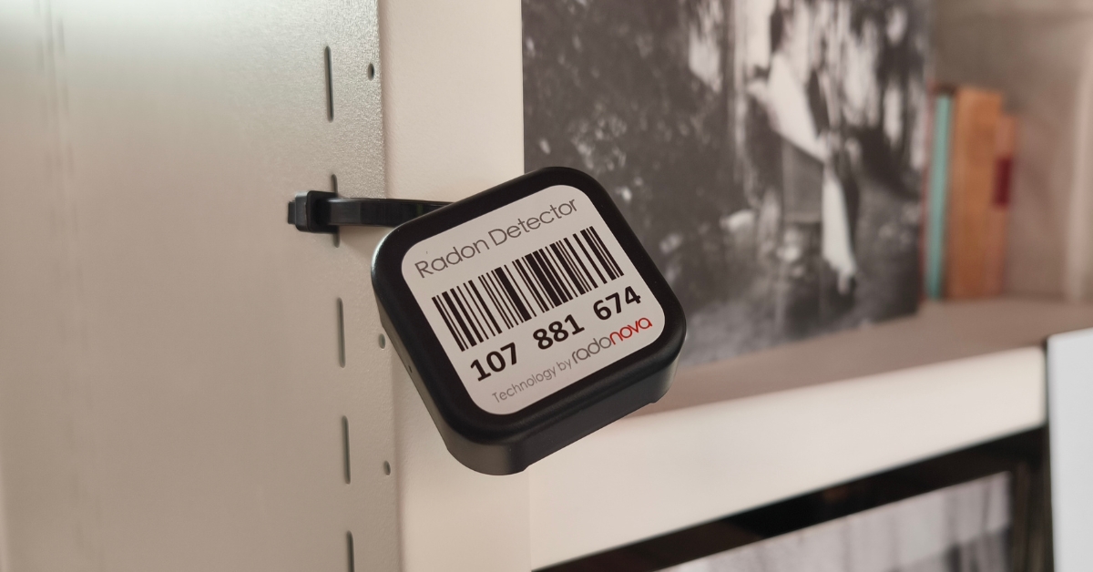 la diputaci installa detectors de gas rad en diversos equipaments municipals d'arenys