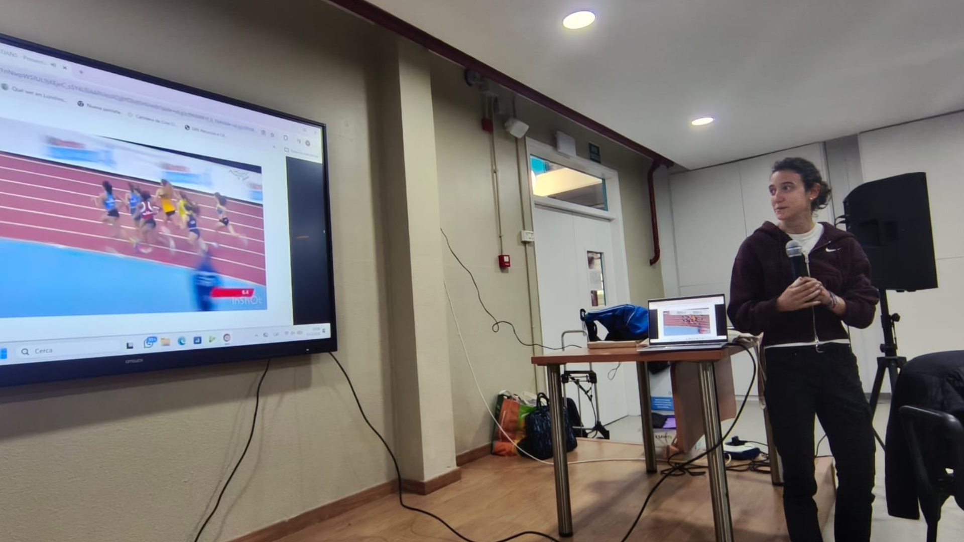 conferencia dona i esport: marta mitjans, el triangle de l'�xit entre l'esport d'elit, la universitat i el comprom�s de ser dona en l'esport