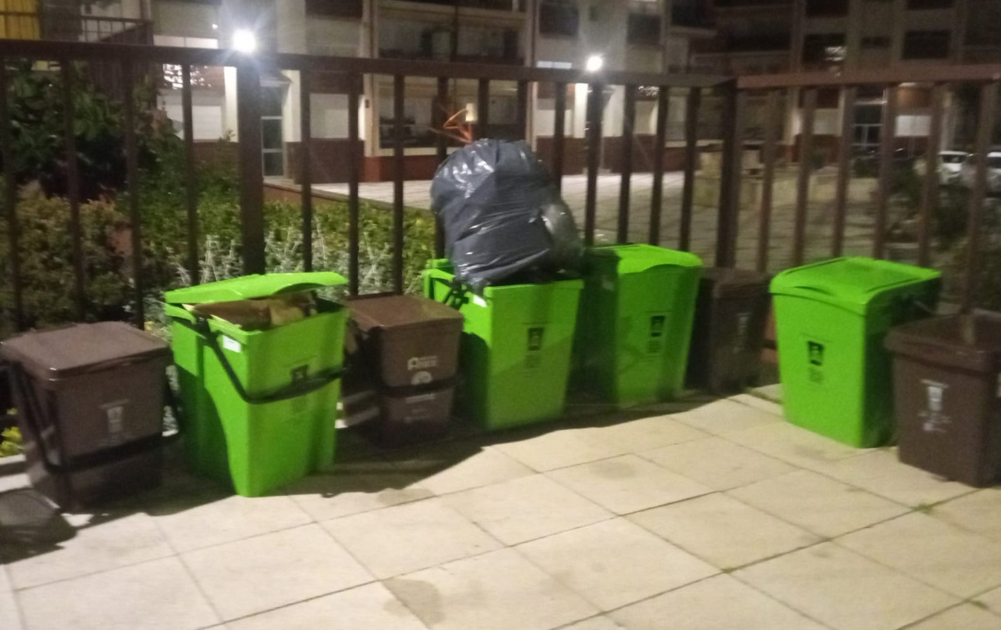 valoraci� positiva de la primera nit de la nova recollida selectiva porta a porta a arenys