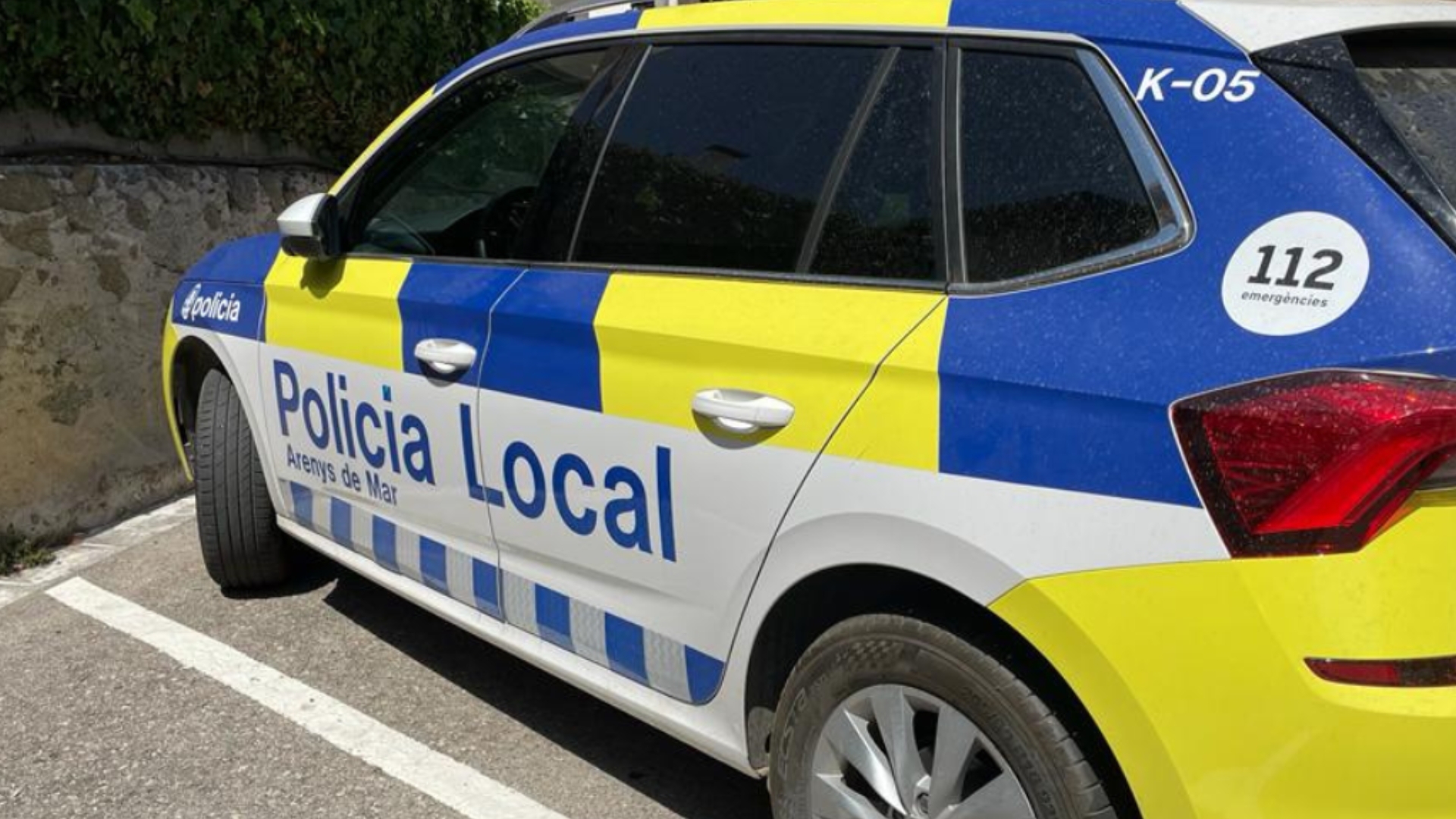 un dispositiu conjunt entre mossos d'esquadra i policia local permet la detenci� de tres persones per furts i estafes