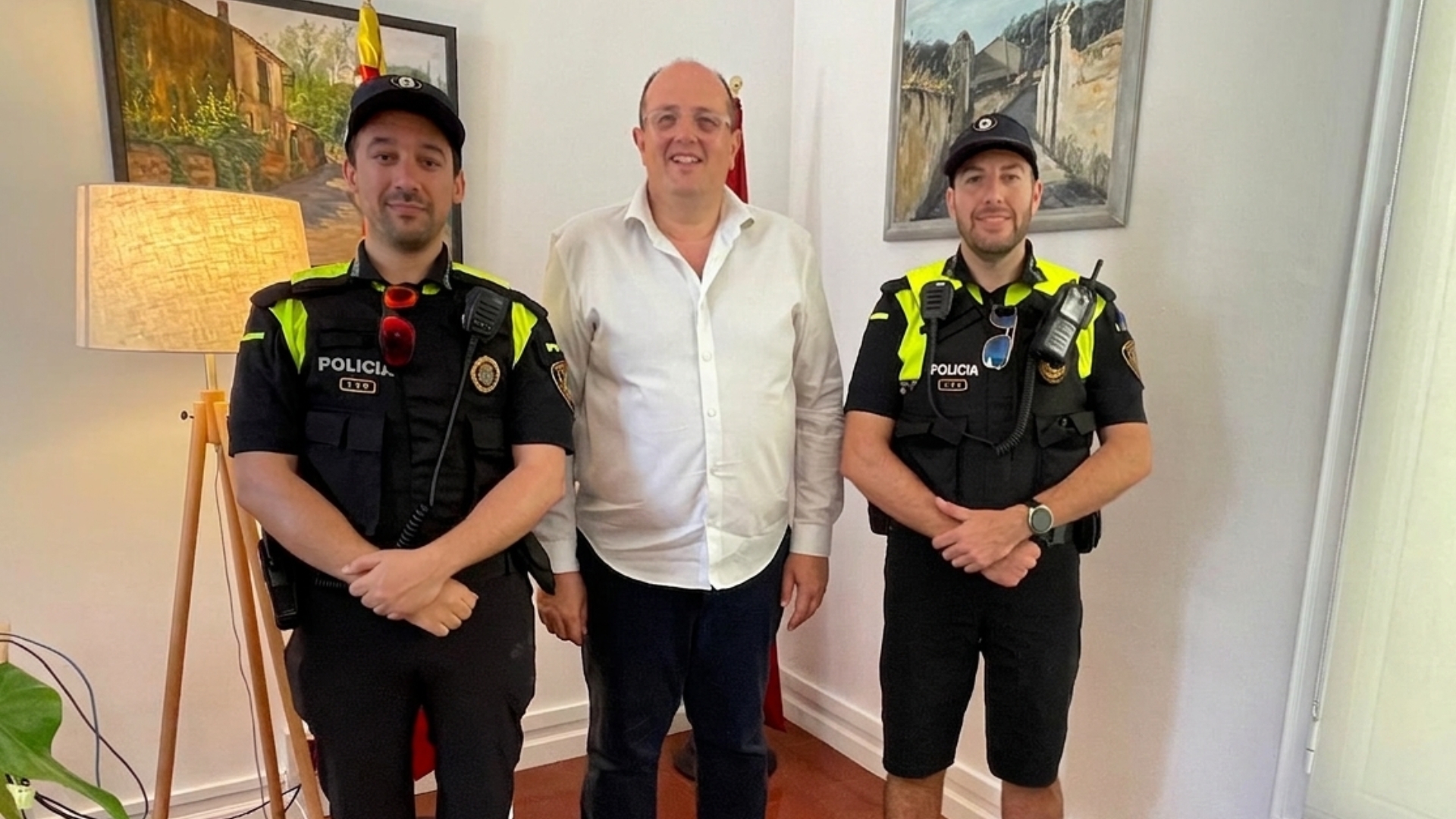 la polica local comen�a el servei de vigil�ncia d'estiu a les platges d'arenys