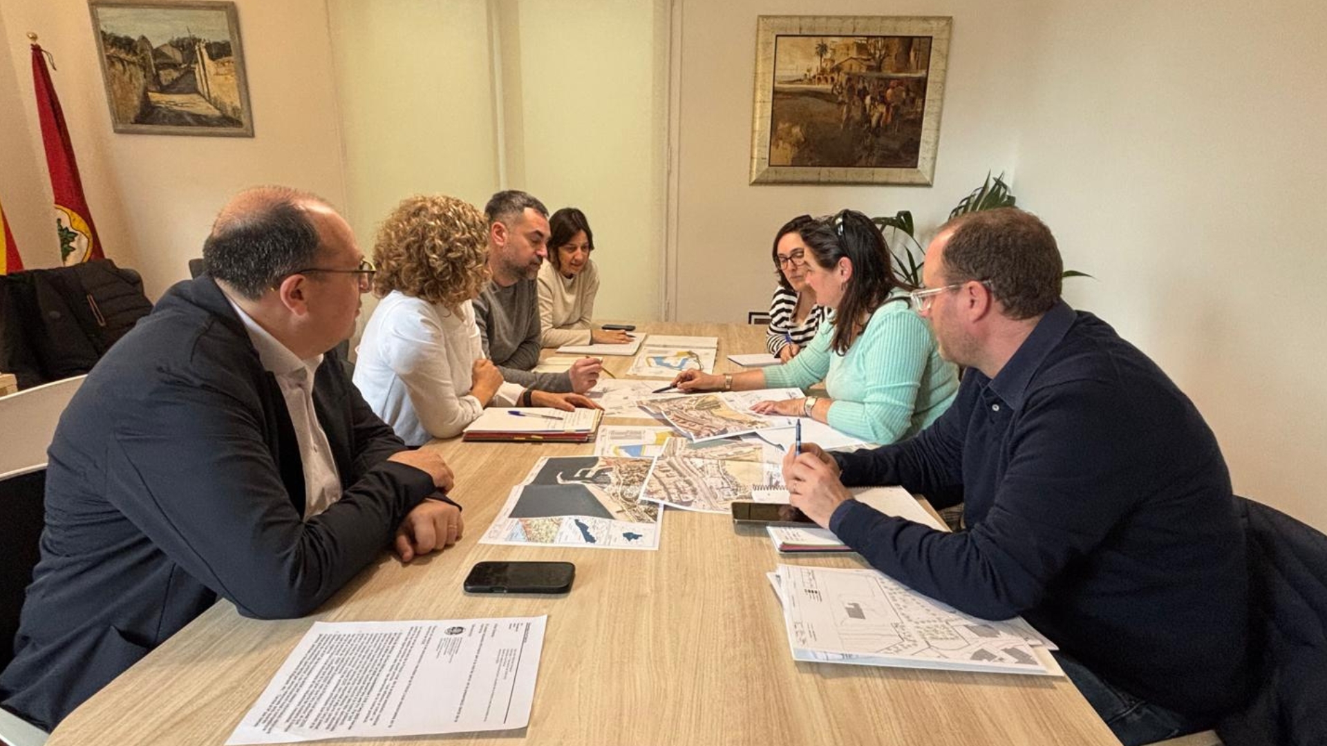 trobada amb ports per parlar sobre l'aparcament a la zona de la pic�rdia